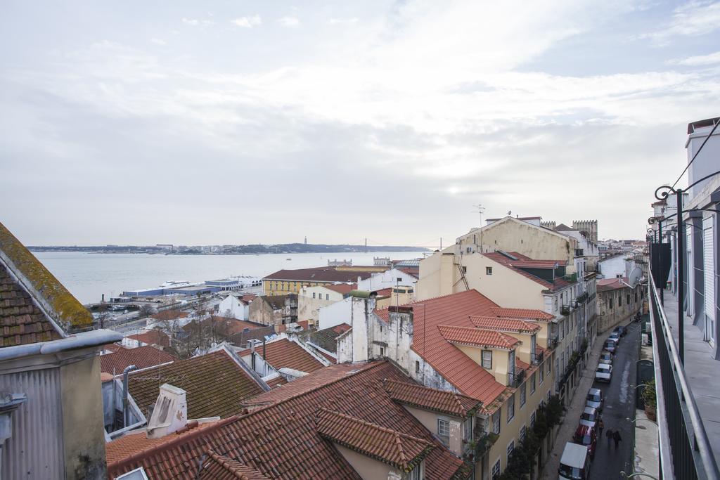 Breathtaking River View In Alfama Lisboa Eksteriør bilde